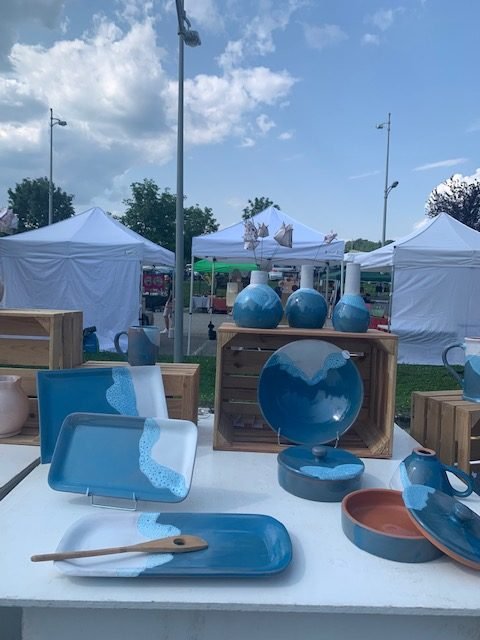 ensemble bleu poterie boite reblochon haute savoie