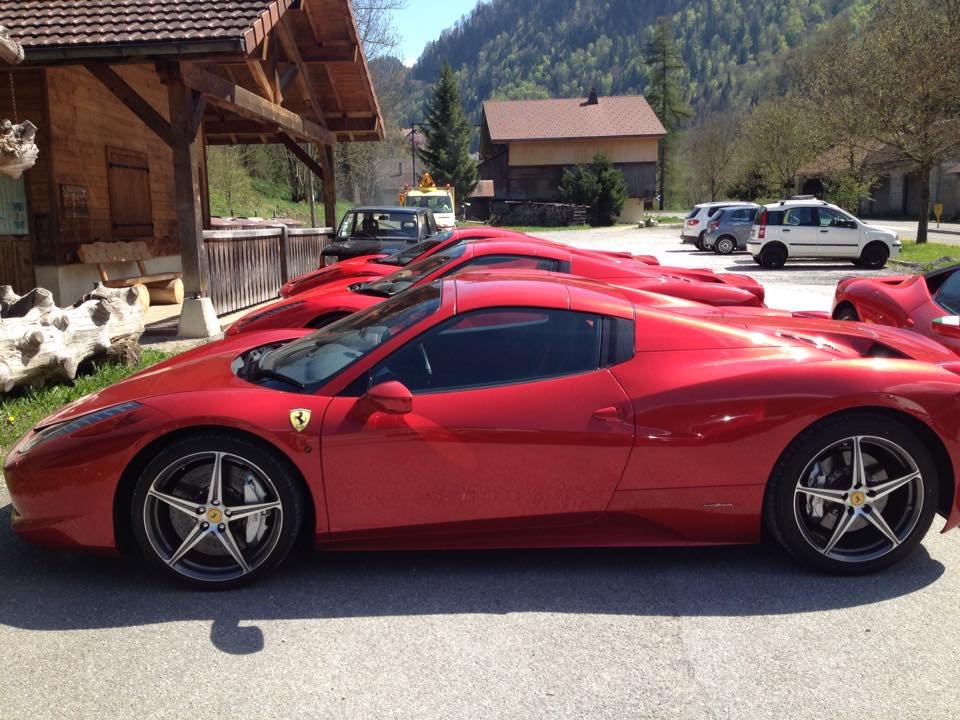 restaurant-etape-rassemble-ferrari-Les Bornes