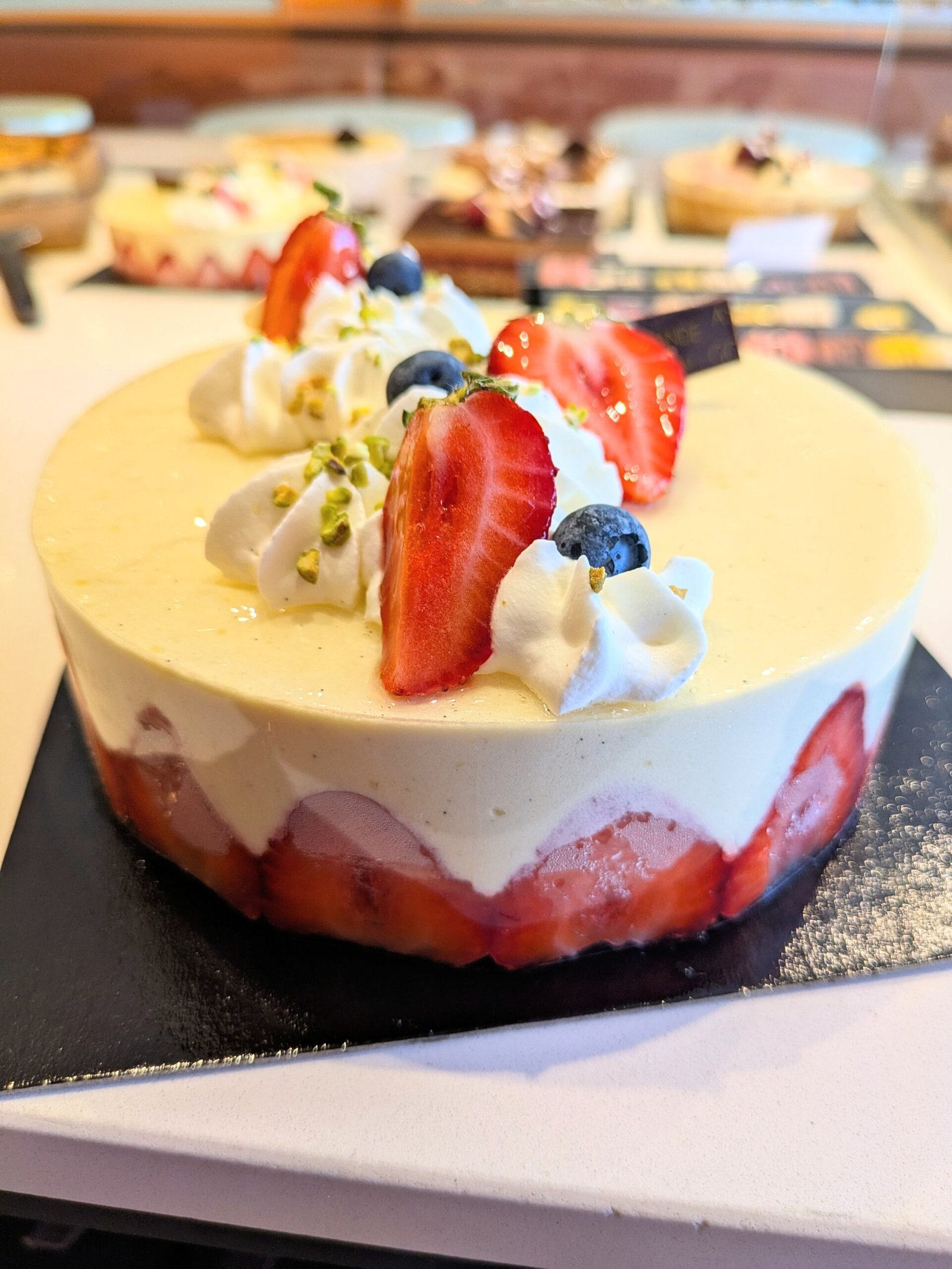 gateau fruit pour anniversaire poisy